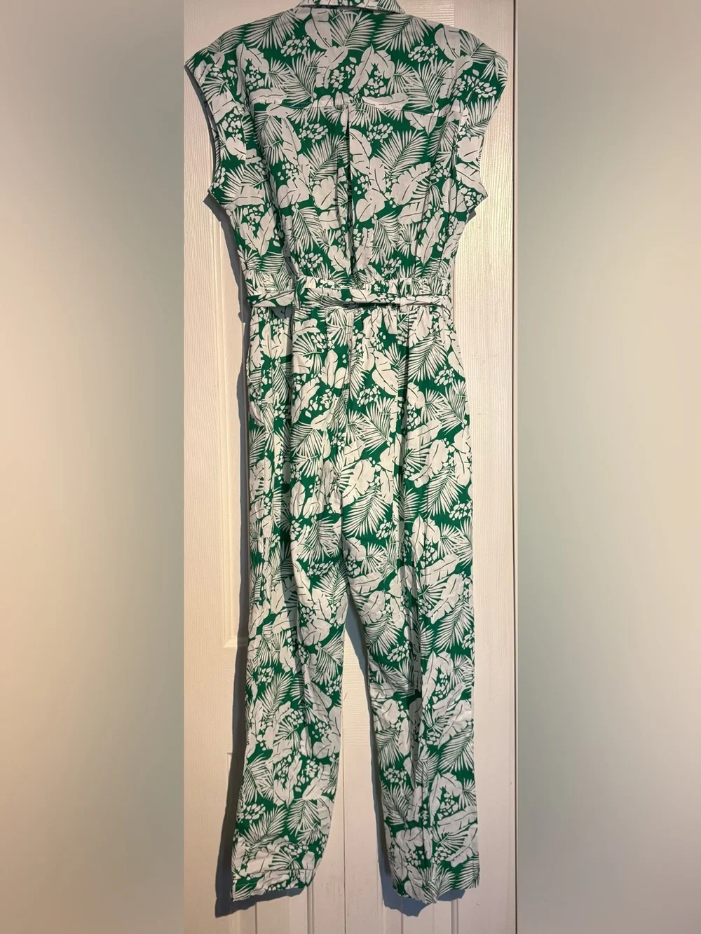Green & White Tropical Print Tie-Waist Jumpsuit